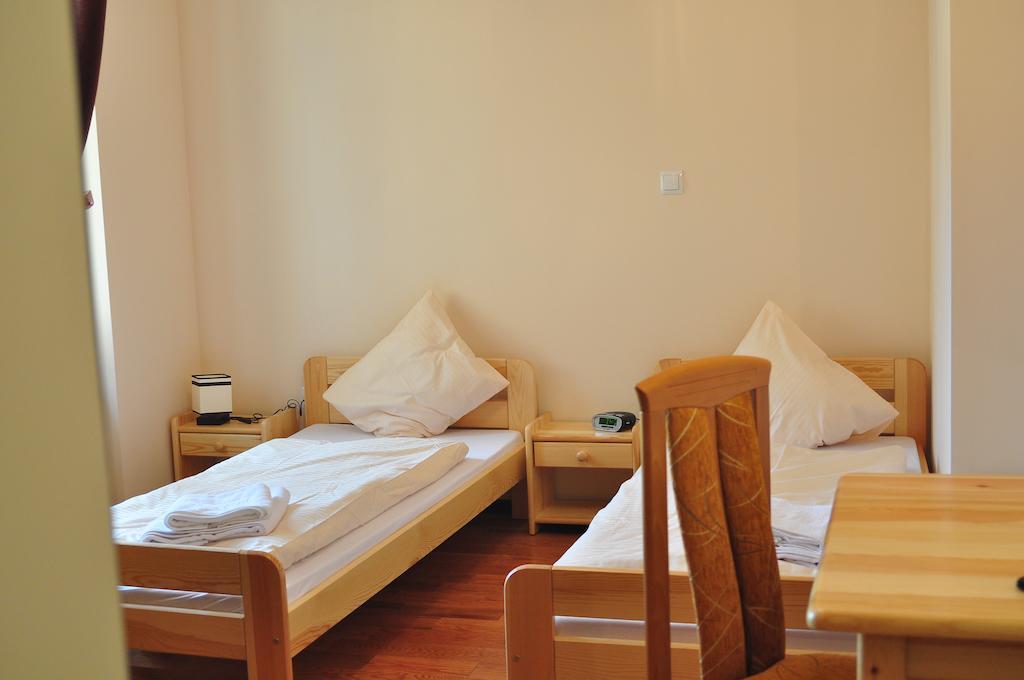 Hotelik Hermes Pieniezno Habitación foto